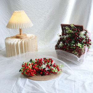 Bunga Palsu Berry 1 tangkai 5 kuntum