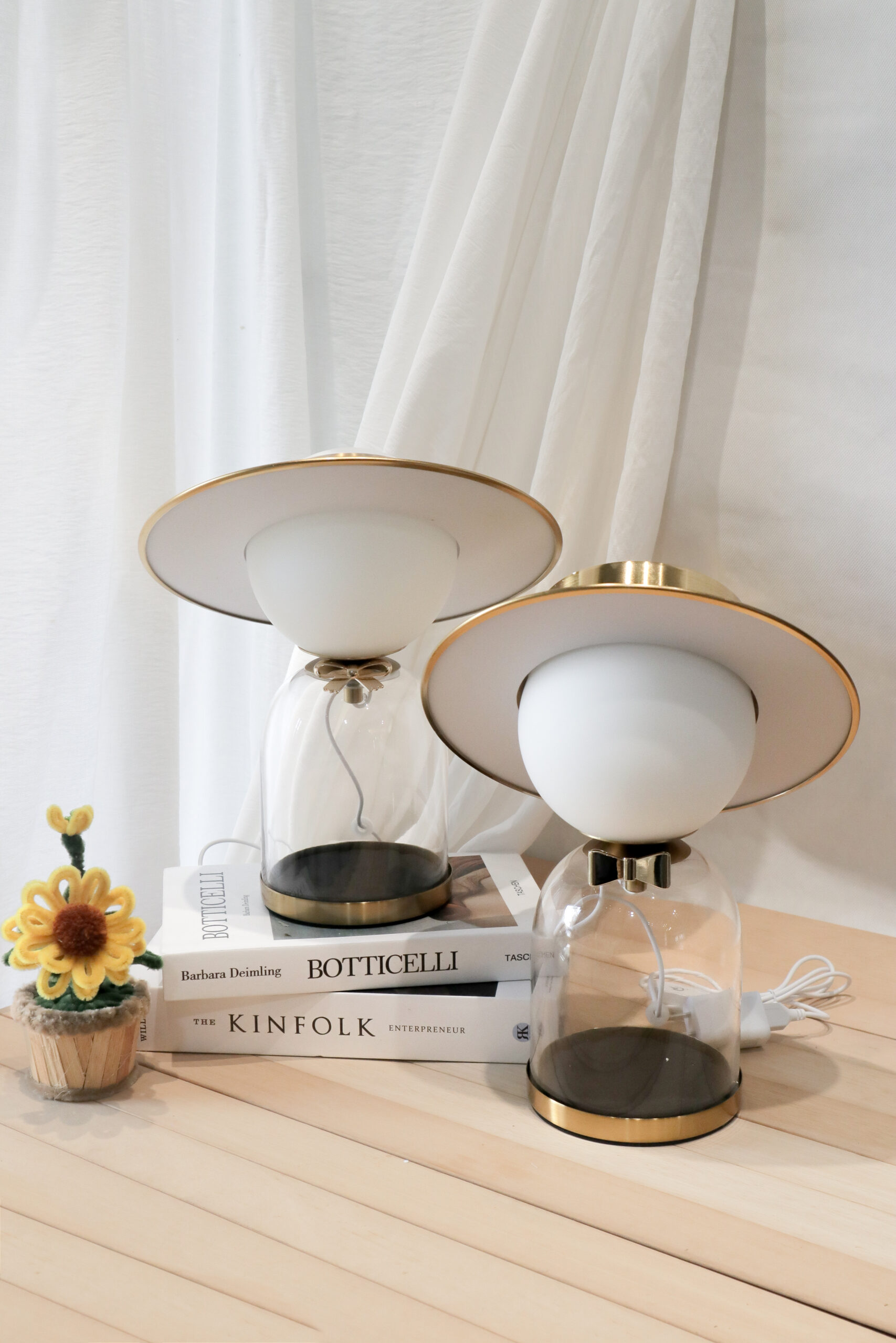GOLDEN HAT LAMP - Image 2