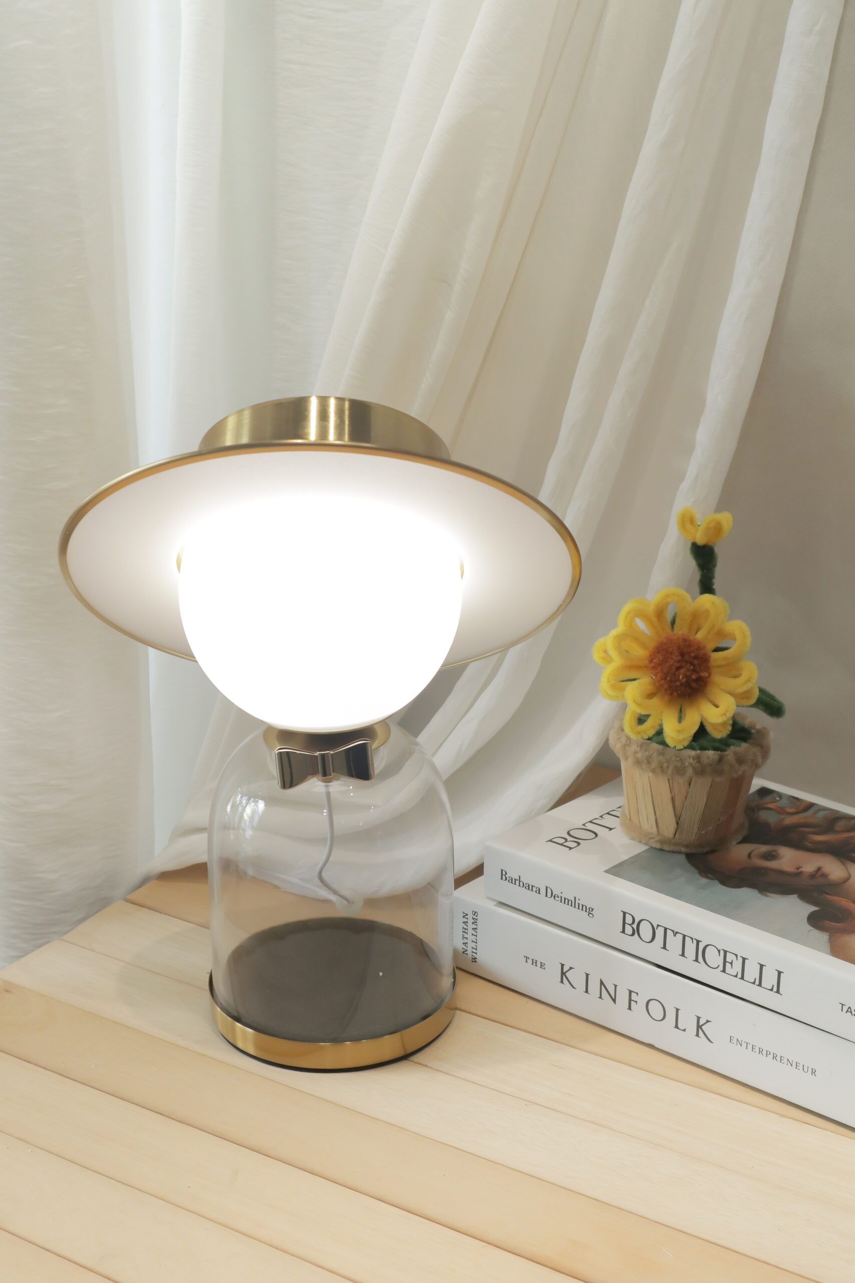 GOLDEN HAT LAMP - Image 6